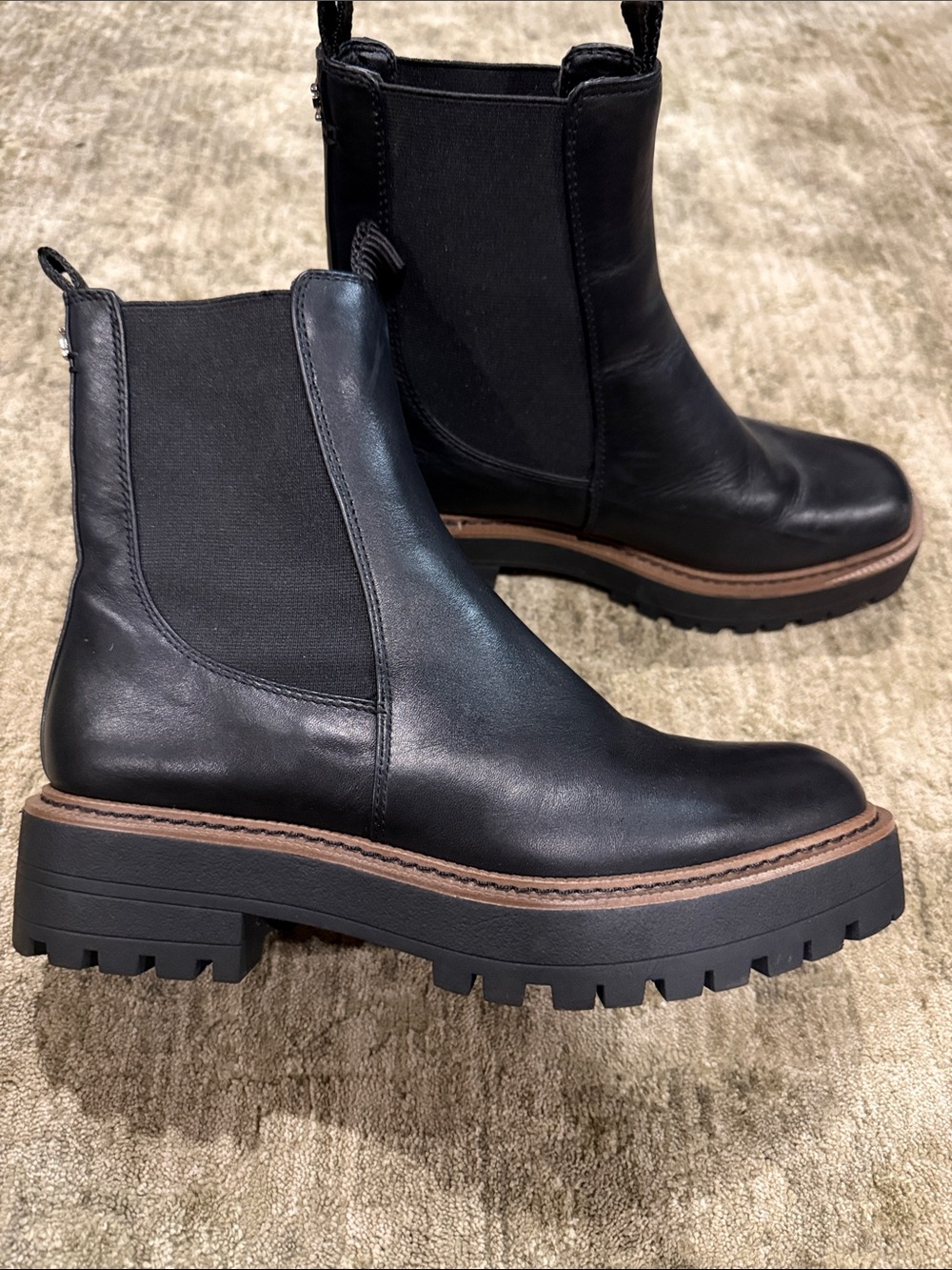 Sam Edelman Black Leather Lug-Sole Chelsea Boots – Size 7.5